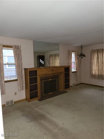 2219 Rowland Avenue NE, Canton, OH 44714