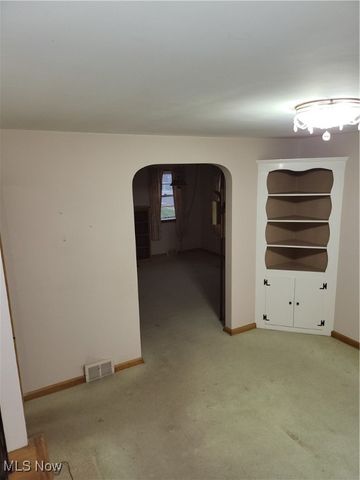 2219 Rowland Avenue NE, Canton, OH 44714