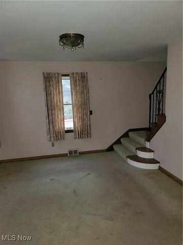 2219 Rowland Avenue NE, Canton, OH 44714