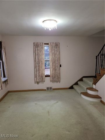 2219 Rowland Avenue NE, Canton, OH 44714