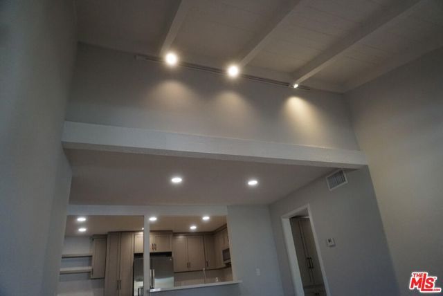 1300 Saratoga Avenue 2009, Ventura, CA 93003