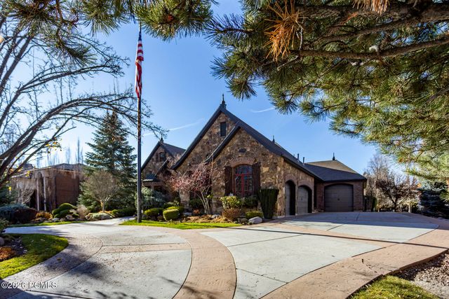 6150 S Murdoch Woods Place, Holladay, UT 84121