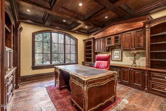 6150 S Murdoch Woods Place, Holladay, UT 84121