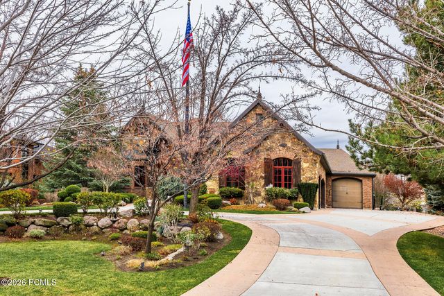 6150 S Murdoch Woods Place, Holladay, UT 84121