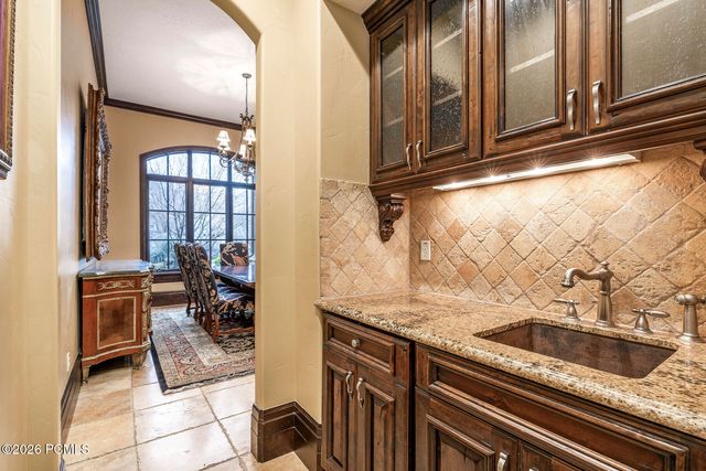 6150 S Murdoch Woods Place, Holladay, UT 84121