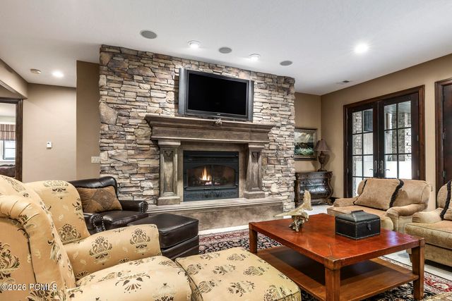 6150 S Murdoch Woods Place, Holladay, UT 84121