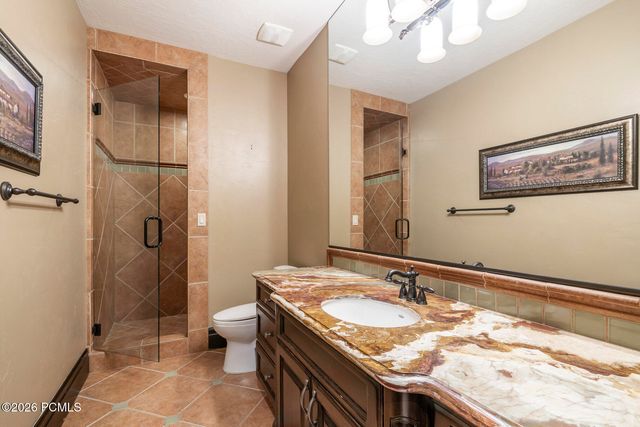 6150 S Murdoch Woods Place, Holladay, UT 84121