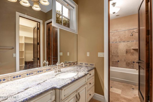 6150 S Murdoch Woods Place, Holladay, UT 84121