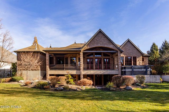 6150 S Murdoch Woods Place, Holladay, UT 84121