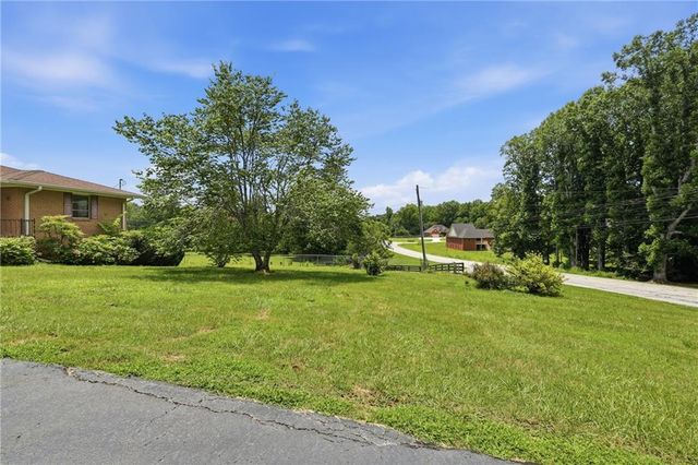 4398 Highway 115, Demorest, GA 30535