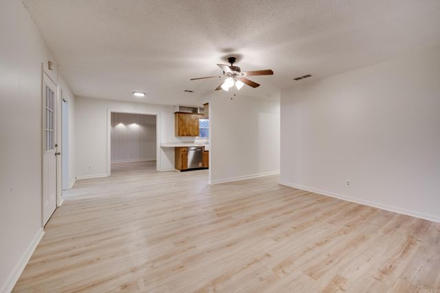 14422 Joan Drive, Shannon Hills, AR 72103