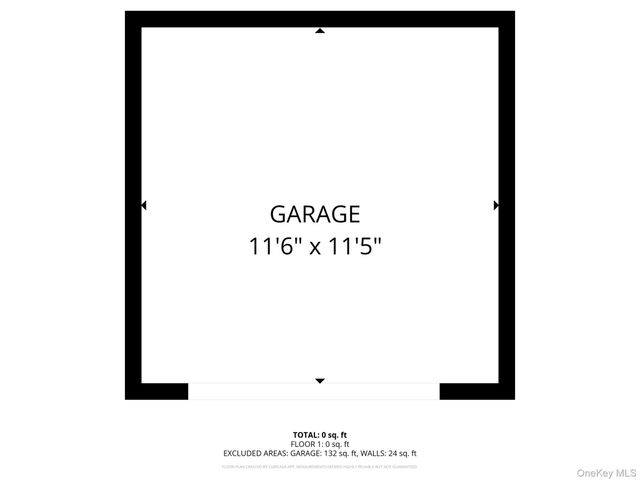 11 Wildwood Road, Ridge, NY 11961