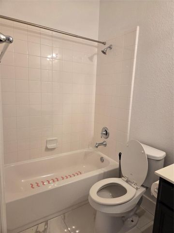 8206 Summer Lake Pass Lane, Rosenberg, TX 77469