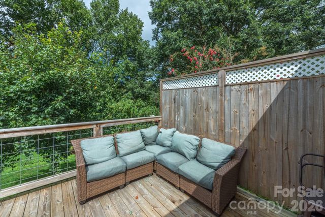 16 Oakley Dogwood Drive, Asheville, NC 28803