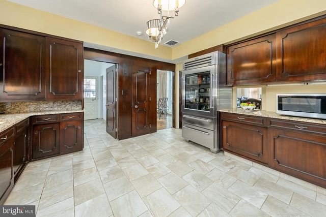 3 NORTHWOOD DR, Vineland, NJ 08360
