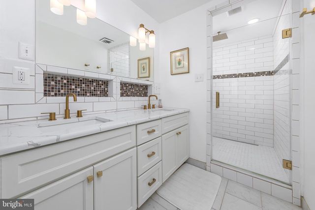 3 NORTHWOOD DR, Vineland, NJ 08360