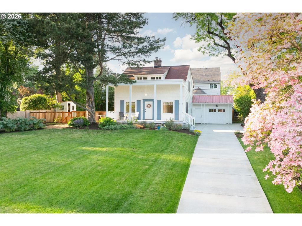 7985 Sw MAPLE Dr, Portland, OR 97225
