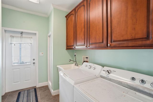 8461 KINGLET DRIVE, Englewood, FL 34224