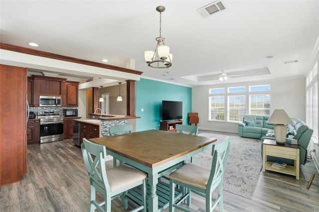 8461 KINGLET DRIVE, Englewood, FL 34224