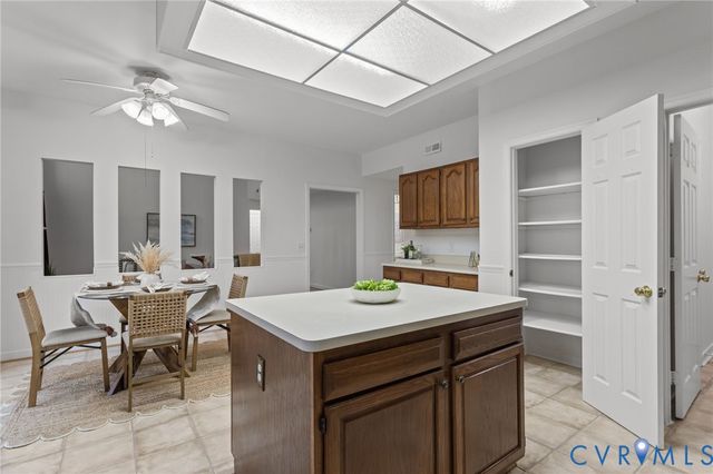 10302 Perrins Mill Ln, Mechanicsville, VA 23116