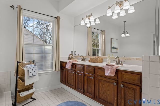 10302 Perrins Mill Ln, Mechanicsville, VA 23116