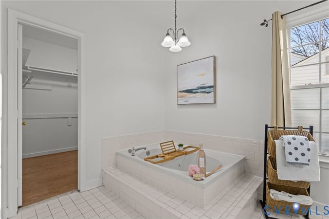 10302 Perrins Mill Ln, Mechanicsville, VA 23116