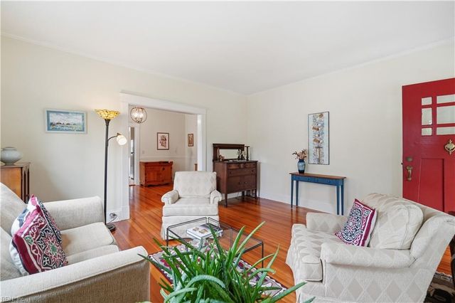 1114 Manchester AVE, Norfolk, VA 23508