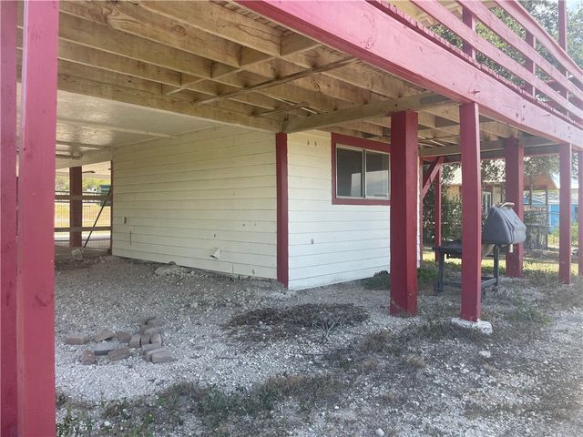 118 E Lake View Trai, Sandia, TX 78383