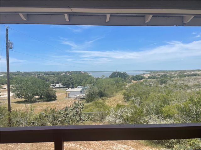 118 E Lake View Trai, Sandia, TX 78383