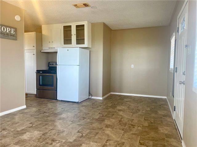 118 E Lake View Trai, Sandia, TX 78383