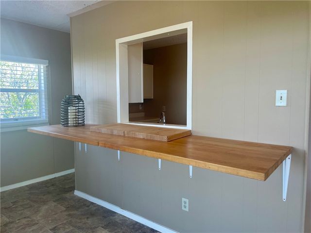 118 E Lake View Trai, Sandia, TX 78383