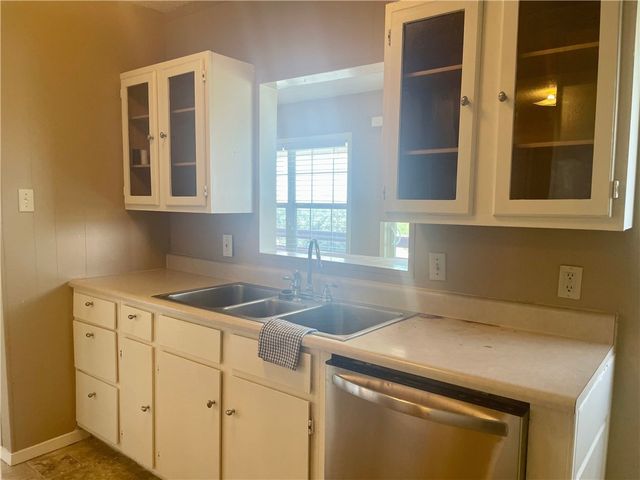 118 E Lake View Trai, Sandia, TX 78383