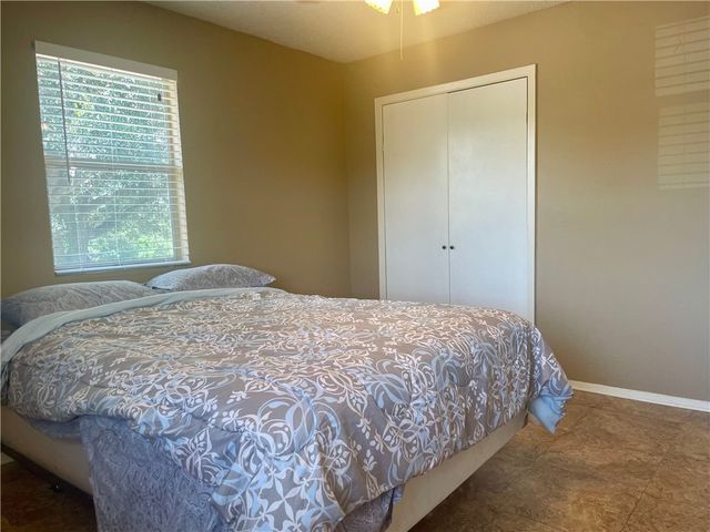 118 E Lake View Trai, Sandia, TX 78383