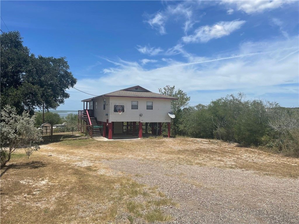 118 E Lake View Trai, Sandia, TX 78383