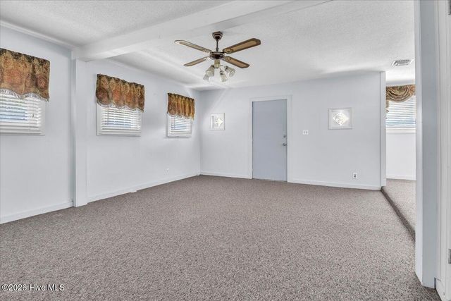 170 Loop Road, Burgaw, NC 28425