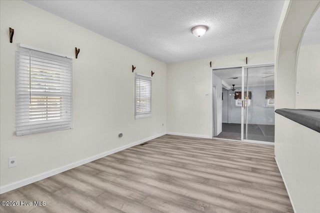 170 Loop Road, Burgaw, NC 28425