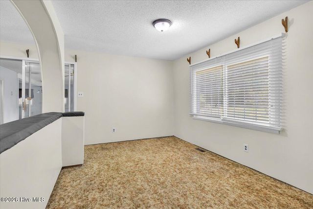 170 Loop Road, Burgaw, NC 28425