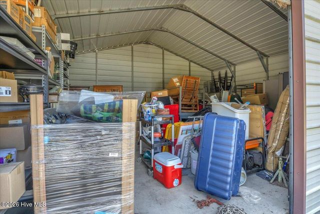 170 Loop Road, Burgaw, NC 28425
