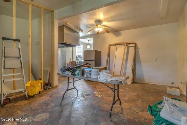 170 Loop Road, Burgaw, NC 28425