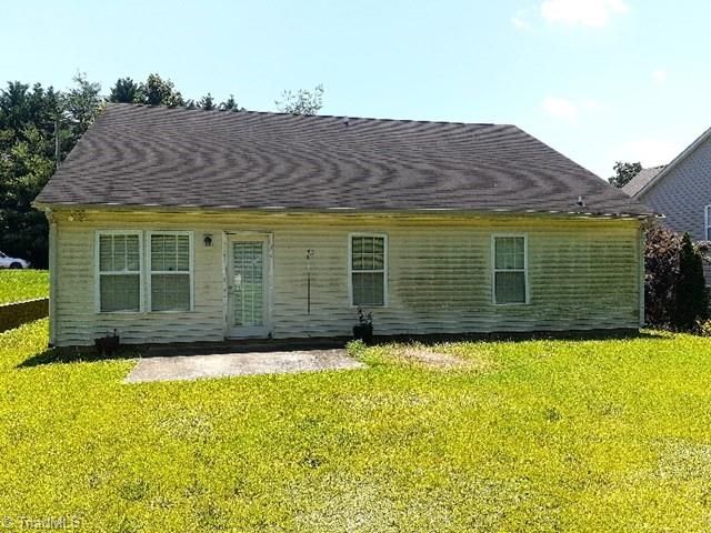 1615 Stoneshire Court, Winston-salem, NC 27127