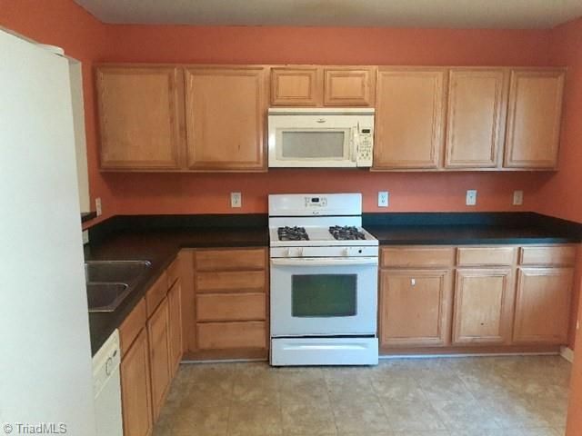 1615 Stoneshire Court, Winston-salem, NC 27127
