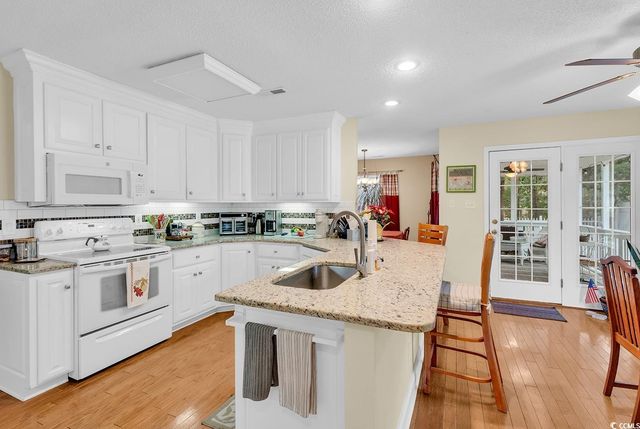 4016 Manor Wood Dr., Myrtle Beach, SC 29588