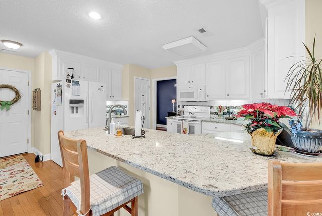 4016 Manor Wood Dr., Myrtle Beach, SC 29588