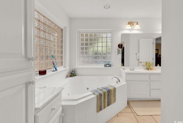 4016 Manor Wood Dr., Myrtle Beach, SC 29588