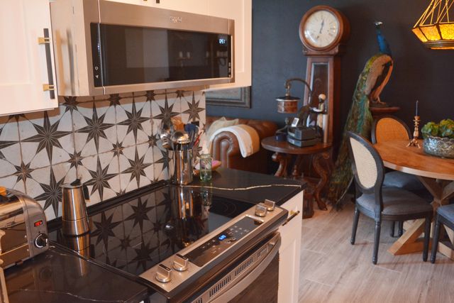 401 N J Street 11, Lake Worth Beach, FL 33460