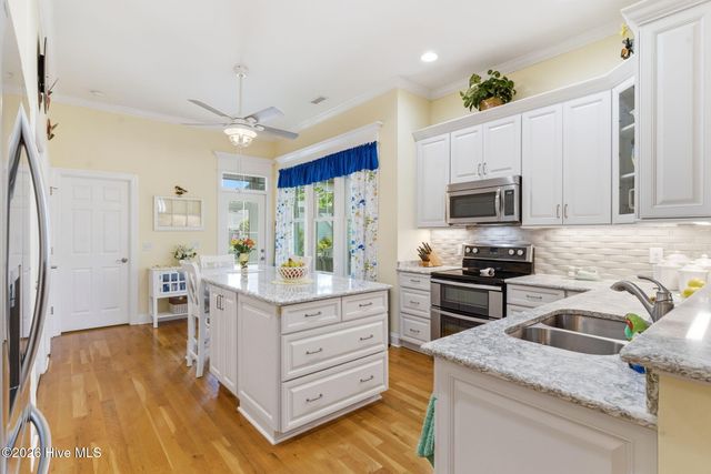 3696 Sable Palm Lane, Southport, NC 28461