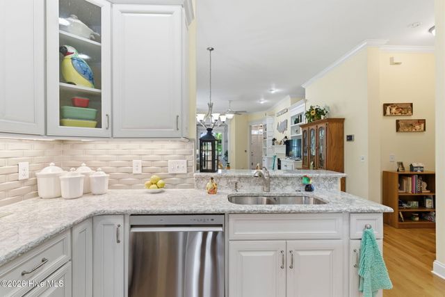 3696 Sable Palm Lane, Southport, NC 28461