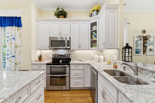 3696 Sable Palm Lane, Southport, NC 28461