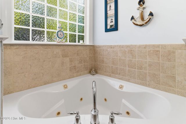 3696 Sable Palm Lane, Southport, NC 28461