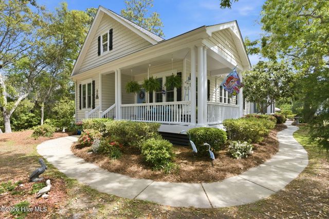3696 Sable Palm Lane, Southport, NC 28461